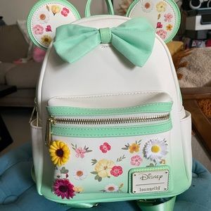 Spring Loungefly mini backpack